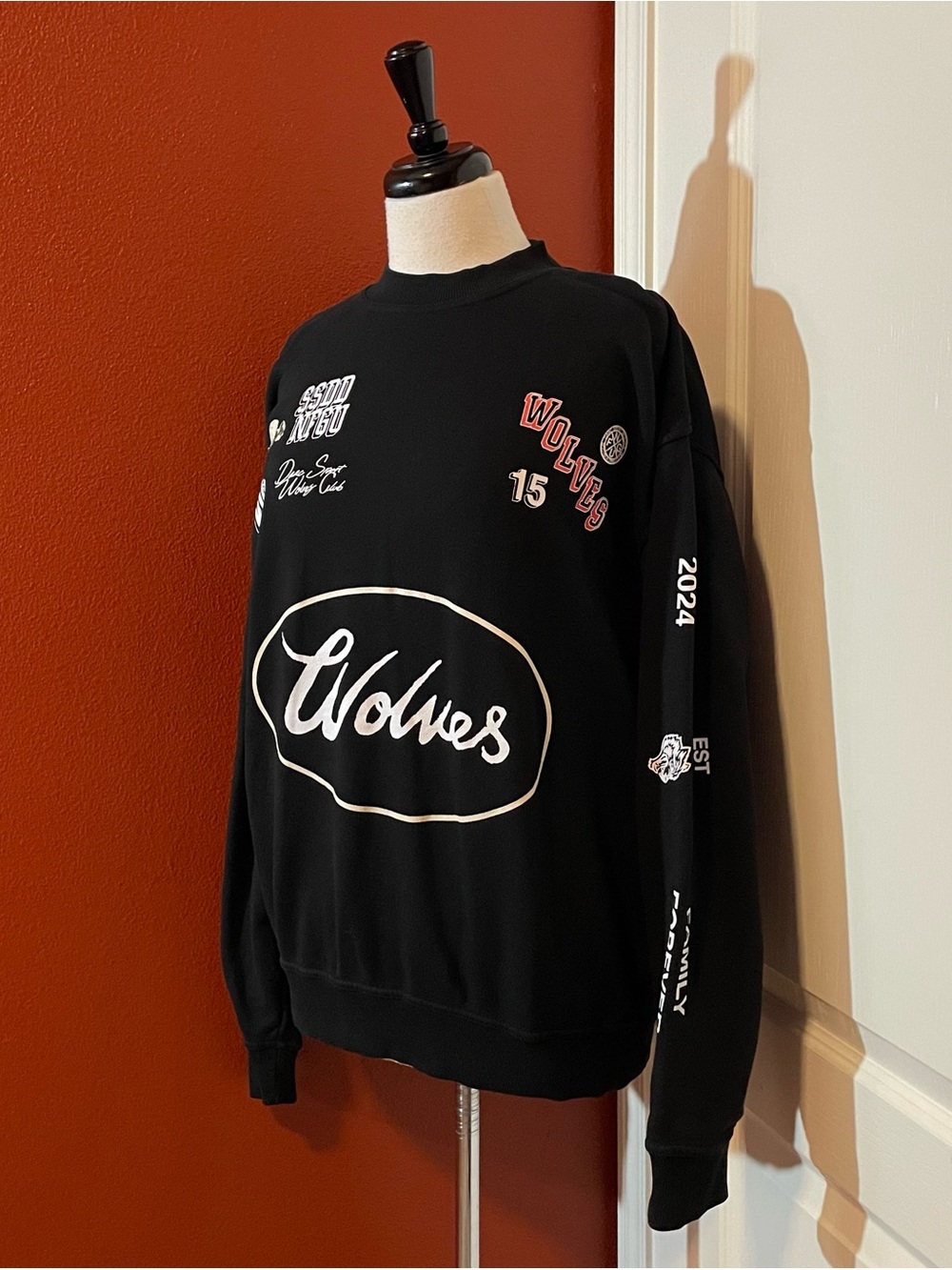 Darc Sport Women’s Classic 2015 She Wolves Black Pullover Crewneck Sweater